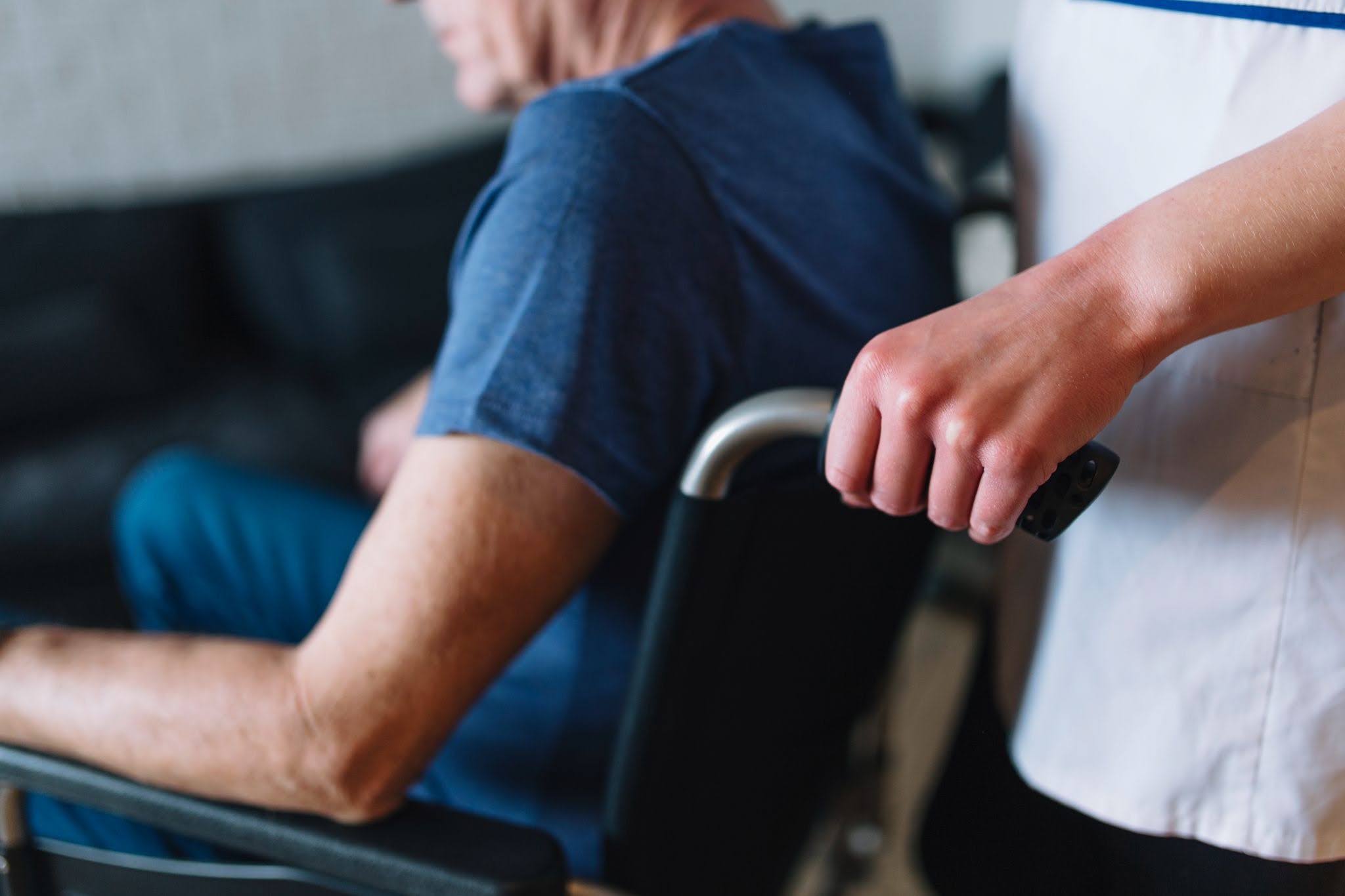 Nursing home abuse vs neglect