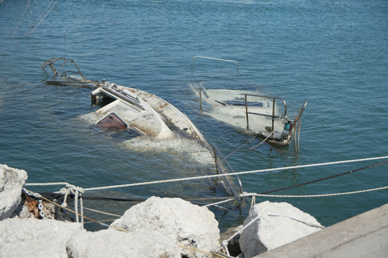 What is the primary cause of boating accidents?